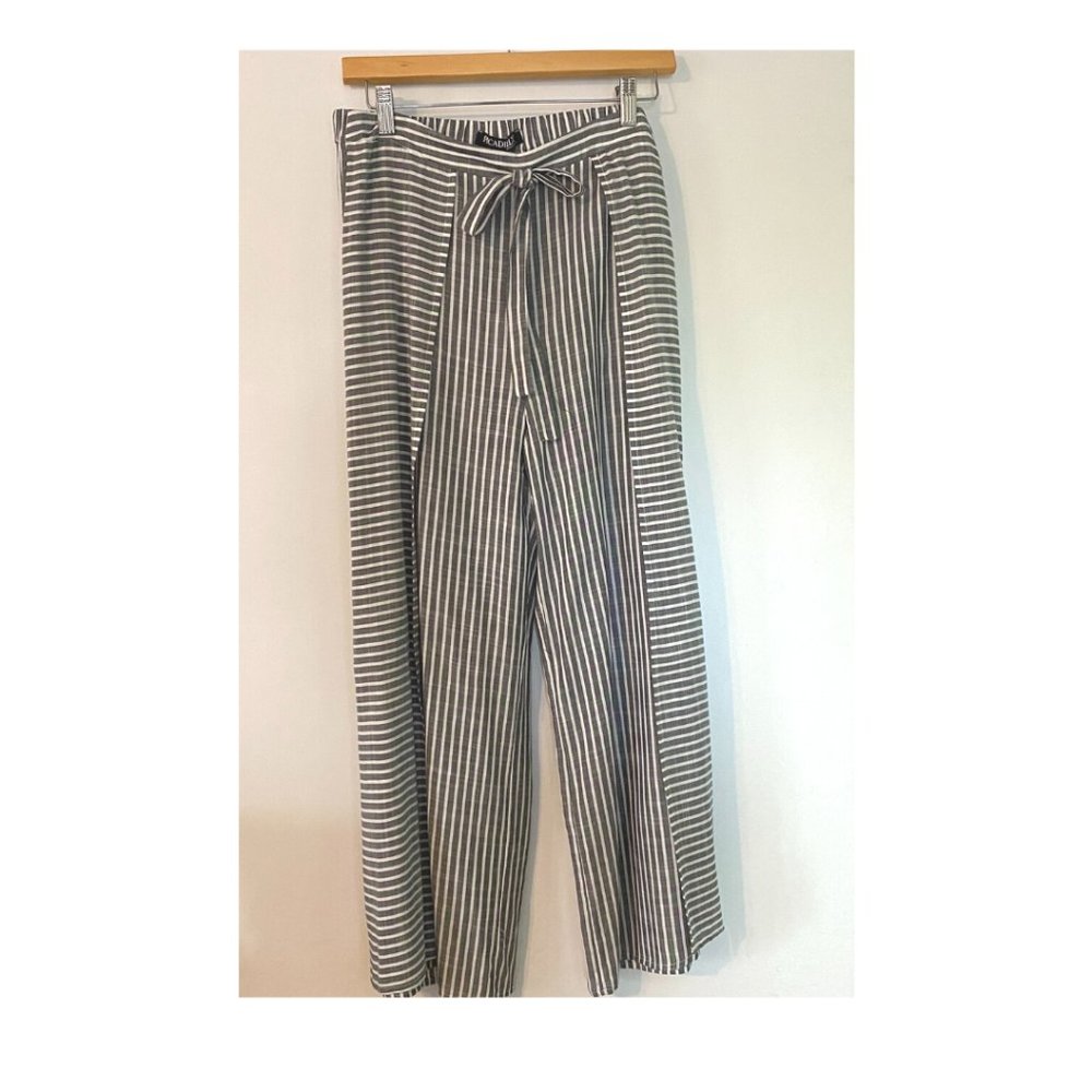 Wide-Leg Pants Gray and White